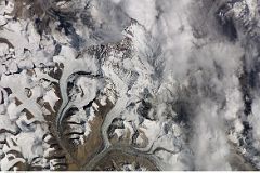 Nasa 2 ISS011-E-6104 Everest North Face, Lhotse, Nuptse From North